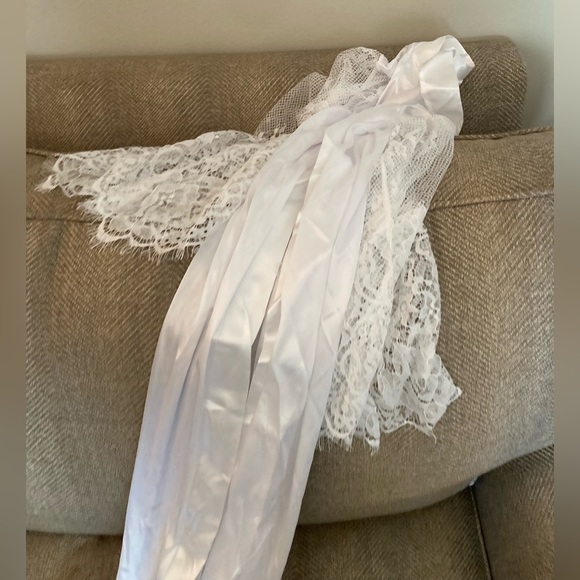 Bride Robe Bundle - One Size Fits Most - Picture 4 of 16